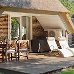Three-bedroom In Holiday home