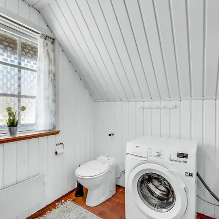 Three-bedroom In Norre Nebel