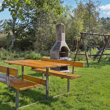 Three-bedroom In * Norre Nebel