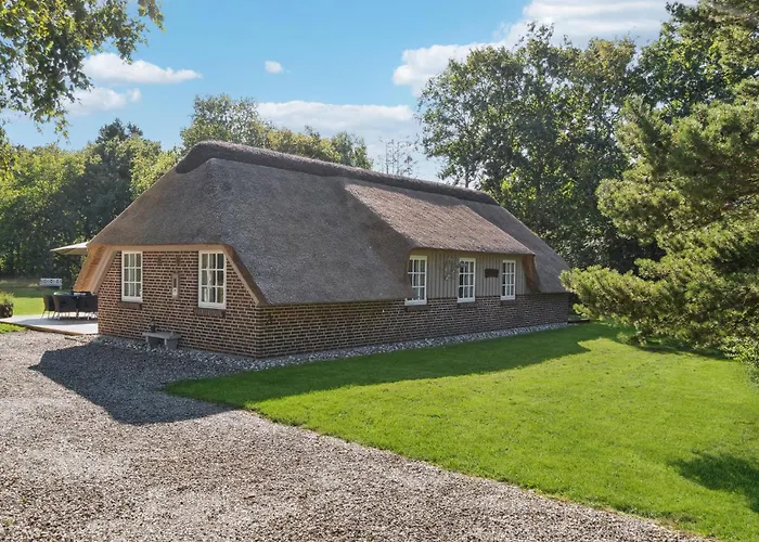 Three-bedroom In Nørre Nebel
